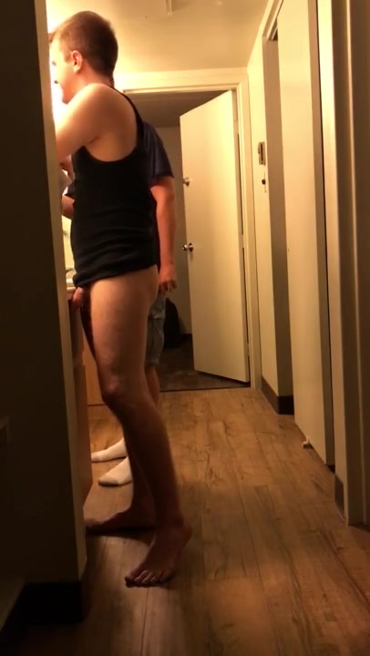 In Front Of Roommate - Casually Naked in Front of Straight Roommate @ Gay0Day