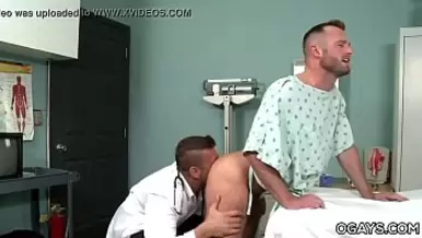 Гей порно доктор и пациент