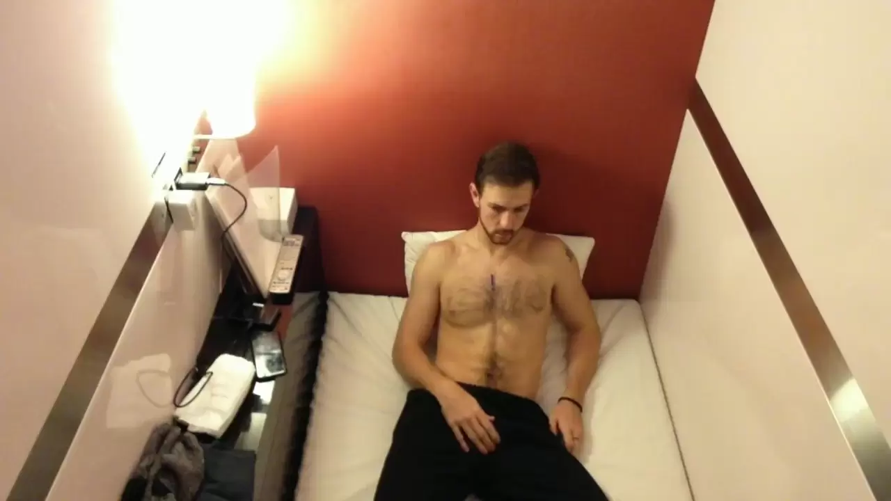 Lad Caught masturbating on CCTV in Capsule Hotel pic