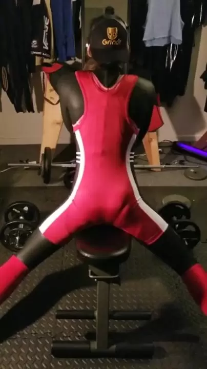 Gay Wetsuit Porn - Geared up Massive Cum in my Wetsuit Singlet and Gasmask! watch online