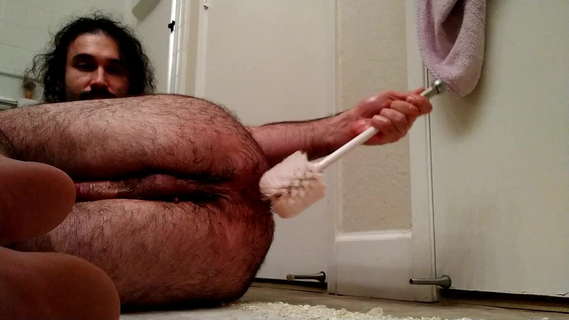 EXTREME toilet brush ass fuck horny bear fucks own hungry hole with toilet brush all the way in watch online picture pic