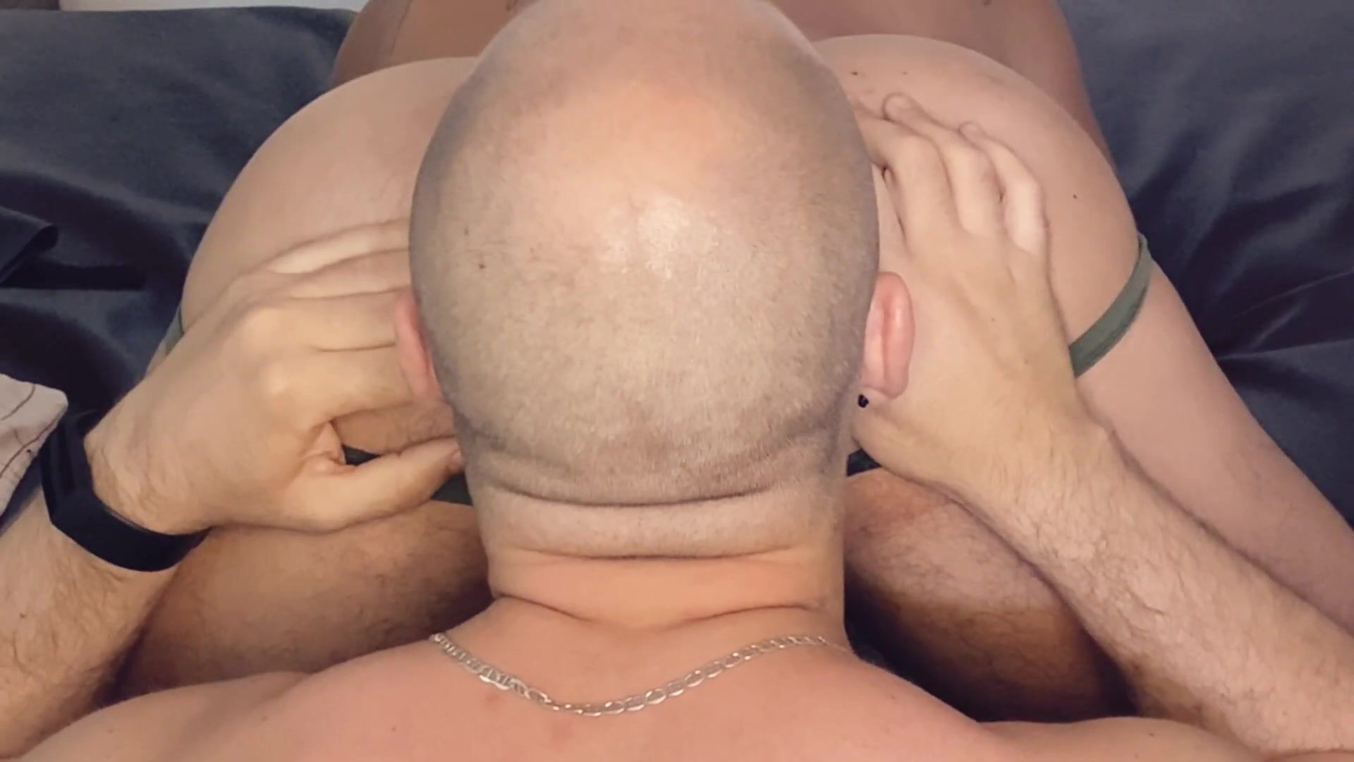 640px x 360px - Amateur Bareback Anal POV - ass gaping rimming at Gay0Day