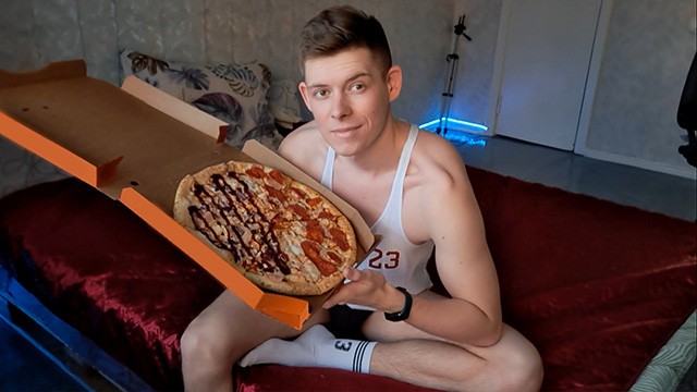 Wild food porn dreams. I eat my pizza with cum watch online