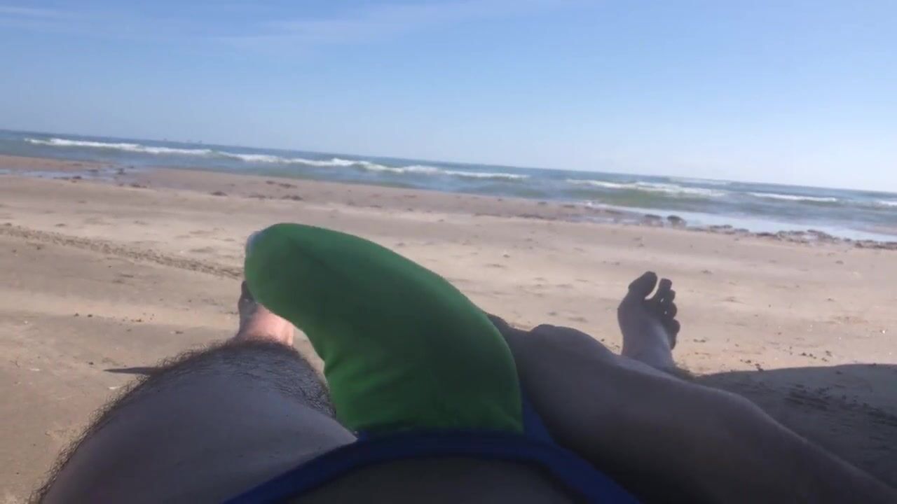 Bombeo de bolsillo bawdy hendidura en la playa en arroyman correa ver en linea Foto