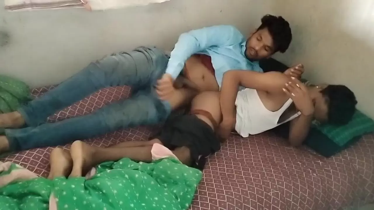 Indian Desi Inesperienced Steprother e grande fratellastro pompino e cazzo Desi Village -Gay Fuck Video guarda online foto