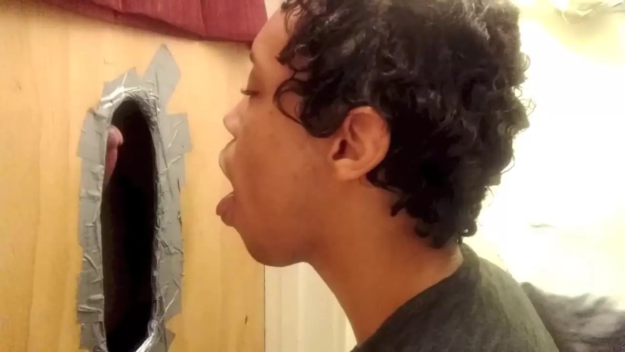 Teen sucks again at the Glory Hole