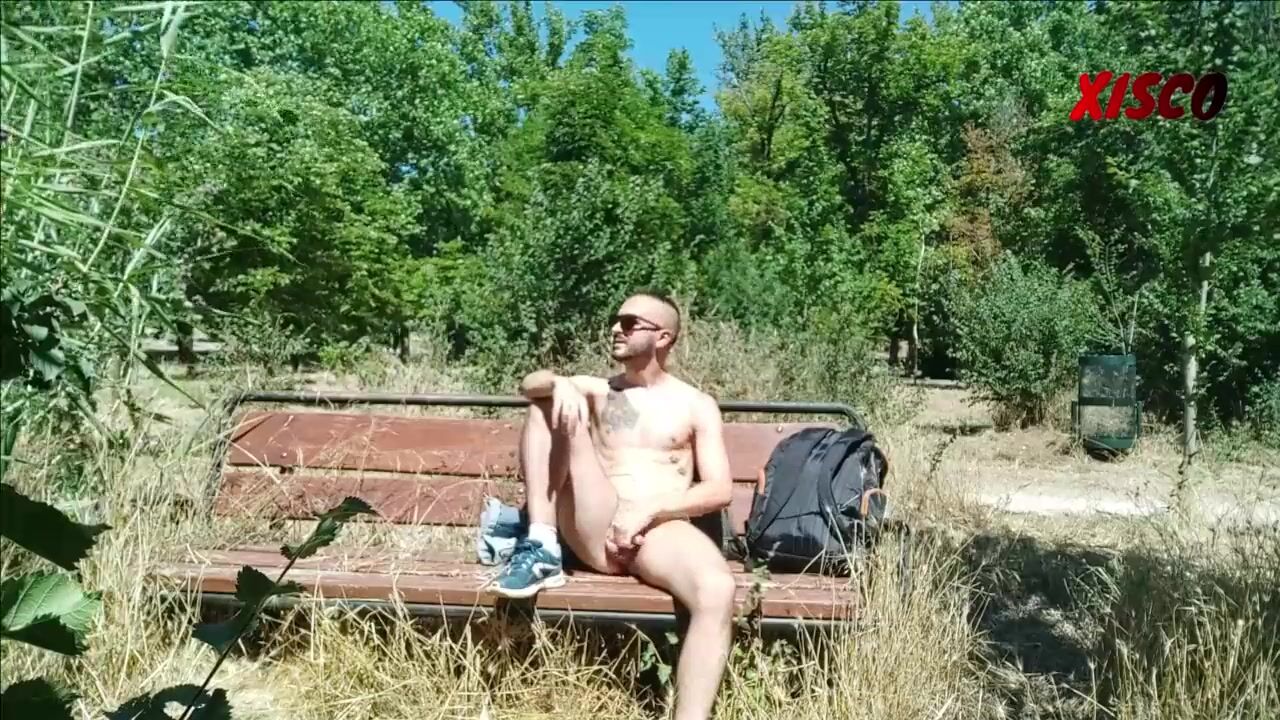 Fully naked in a public park surprise at the end of the video watch online