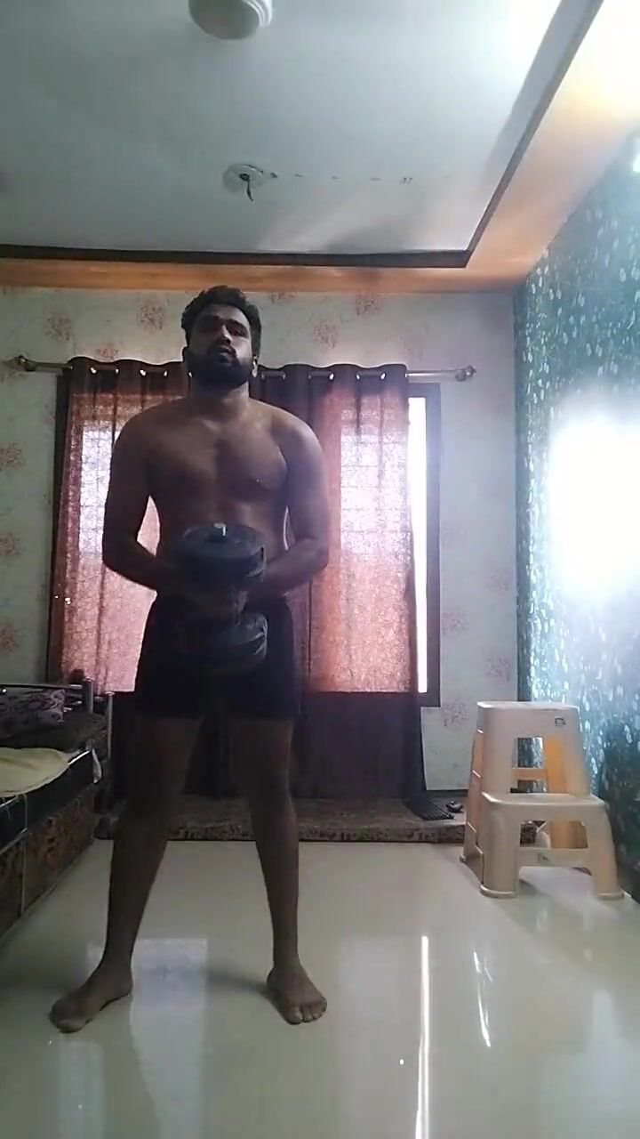 Indian boy workout and hard gym watch online