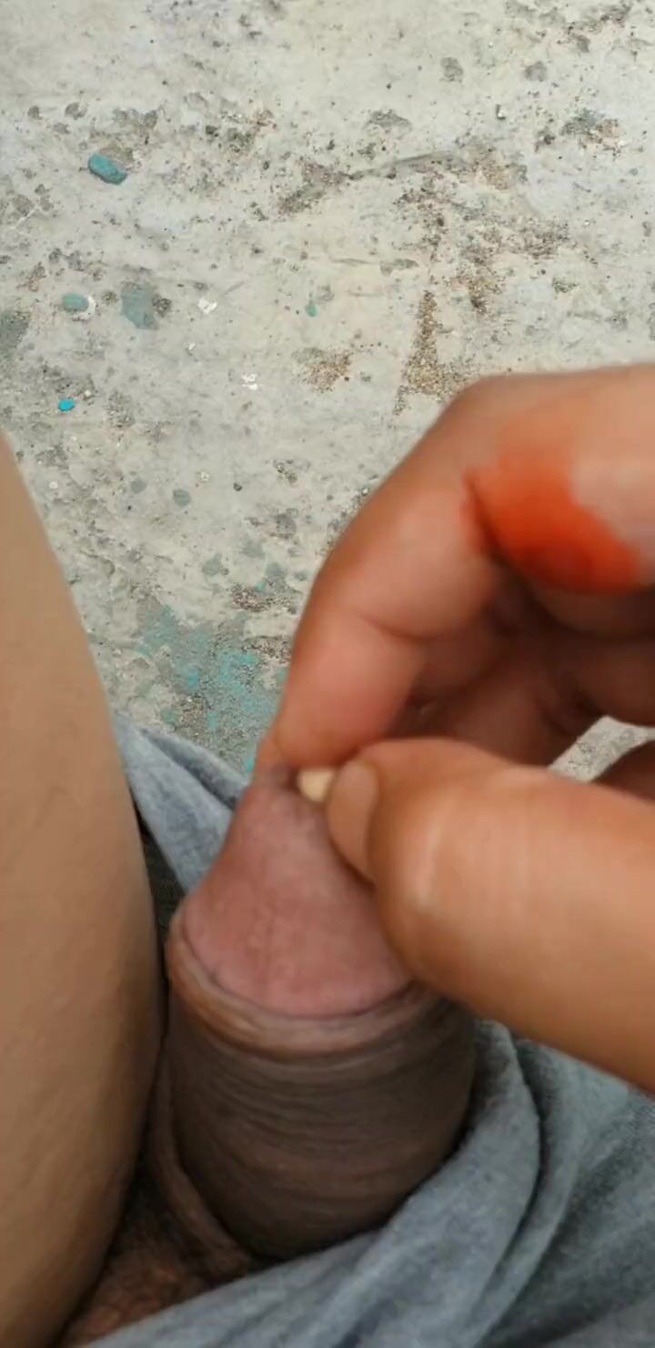 Object inserted into toto bladder and cumshot watch online