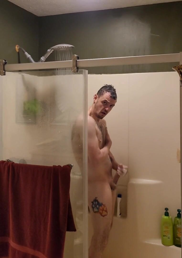 Caught in the shower soaping up, shaving, stroking watch online