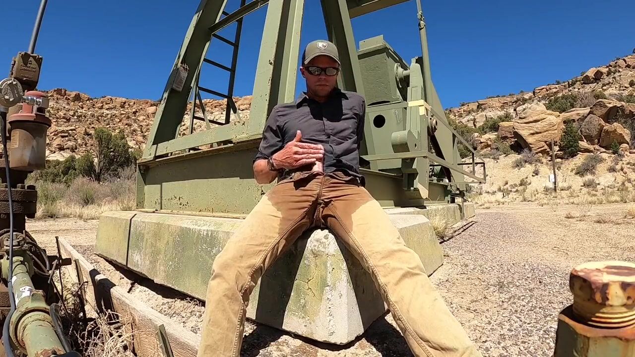 Pissing my work pants on an oil rig