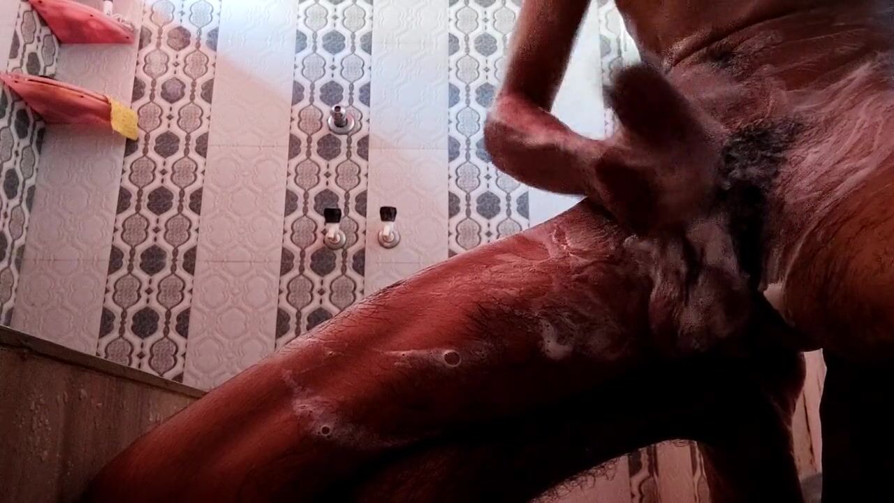 Порно русские парни купаются голые нагишом