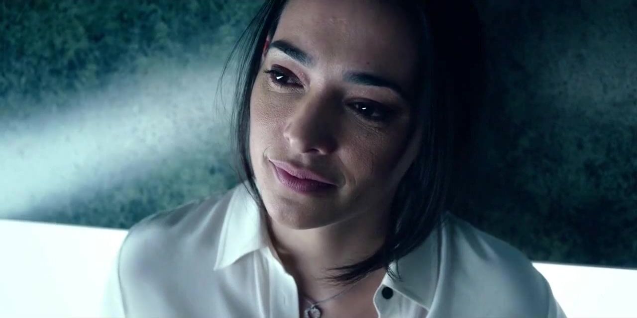 Beauty and a Stranger acquire fuck in the Elevator Natalie Martinez in Into  The Ebon Down mod watch online