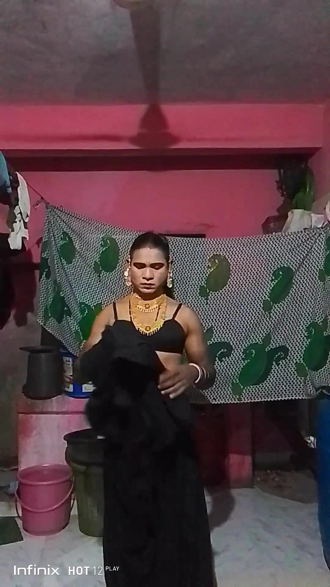 Deshi Bhabhi Crasdresser watch online