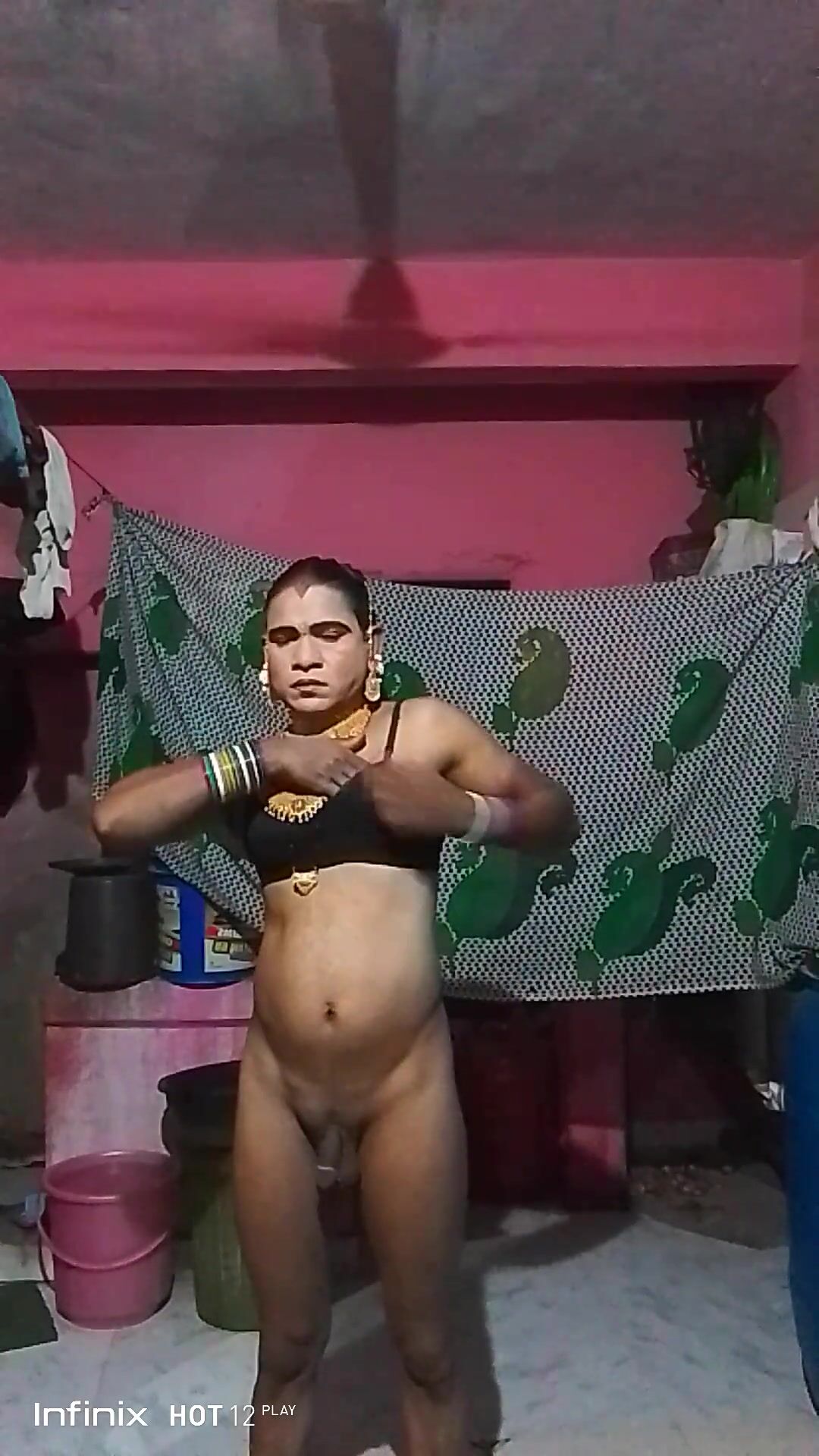 Deshi Bhabhi Crasdresser